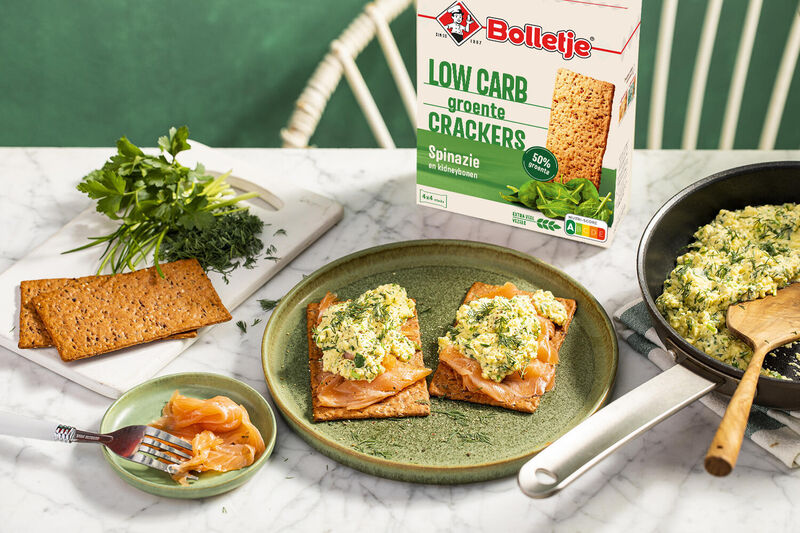 Smakelijk roerei met gerookte zalm